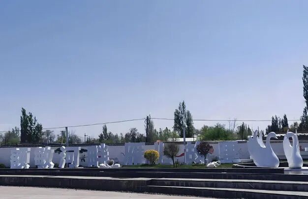 /uploads/image/2025/10/30/56077747e4a5a84f24ef2f79f93c6afc.jpg 640.jpg